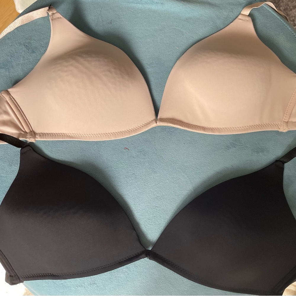 2/$30 Black and Cream Wireless Bra Set